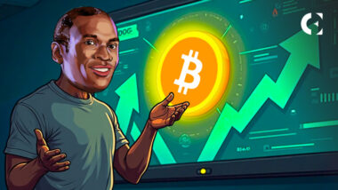 Arthur Hayes on stage at TOKEN2049 presenting his analysis for Bitcoin reaching $1 million by 2028 due to U.S. liquidity factors.