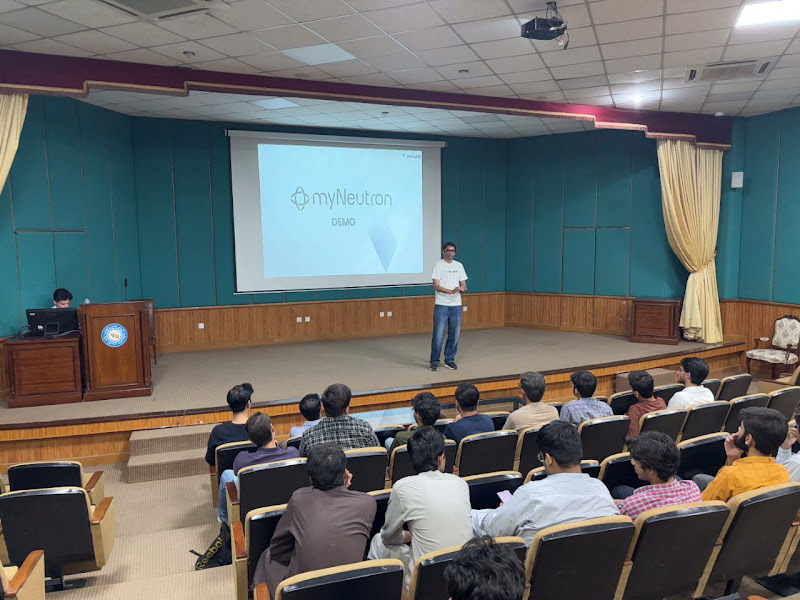 Students All Over Pakistan Get Hands-On AI Training as Vanar Launches Neutron Campus Tour